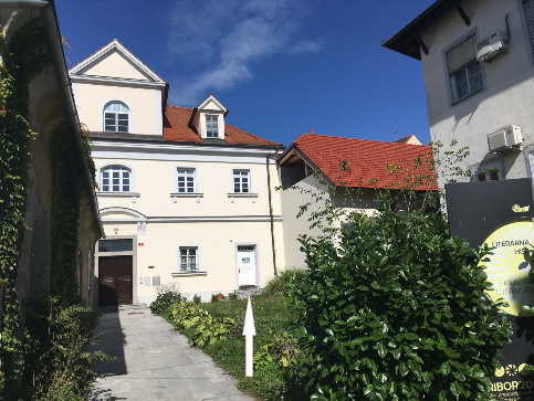 Vojašniška ulica 12, 2000 Maribor